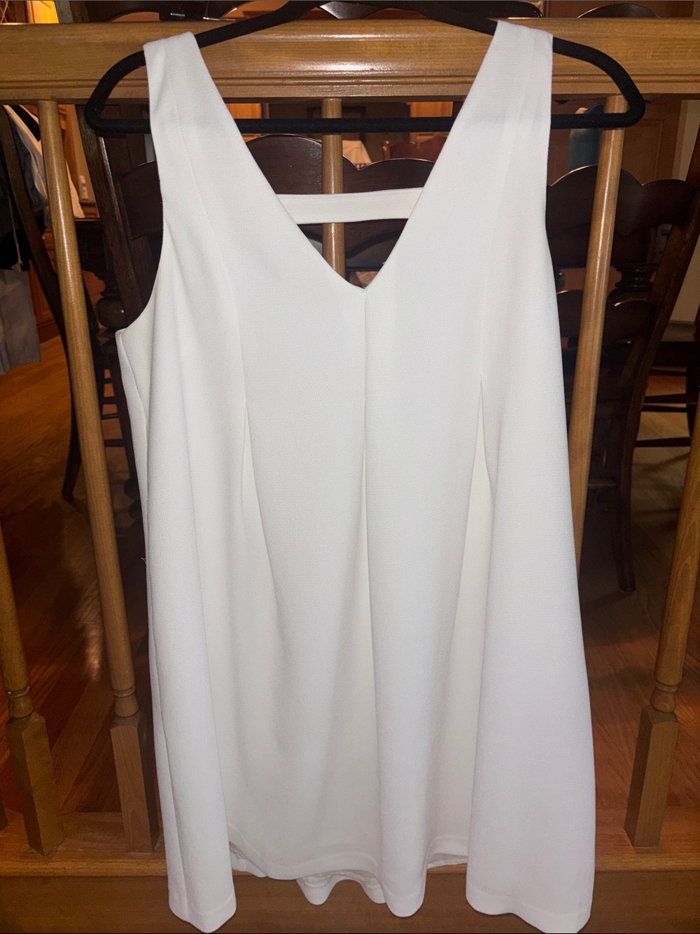 BCBGeneration White Sleeveless V-Neck Mini Dress